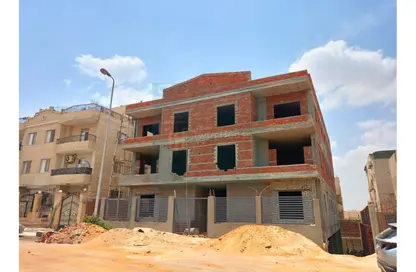 Apartment - 4 Bedrooms - 2 Bathrooms for sale in Ahmed Shawky Axis - El Banafseg 1 - El Banafseg - New Cairo City - Cairo