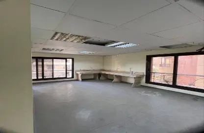 مساحات مكتبية - استوديو - 3 حمامات للايجار في شارع محي الدين أبو العز - المهندسين - الجيزة