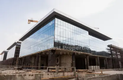 Shop - Studio - 3 Bathrooms for sale in One Ninety Mall - South Teseen St. - The 5th Settlement - New Cairo City - Cairo