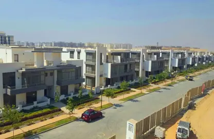 Villa - 3 Bedrooms - 3 Bathrooms for sale in Sarai - Mostakbal City Compounds - Mostakbal City - Future City - Cairo