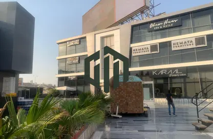محل تجاري - استوديو - 1 حمام للايجار في وان جولدن سكوير مول - التجمع الخامس - مدينة القاهرة الجديدة - القاهرة
