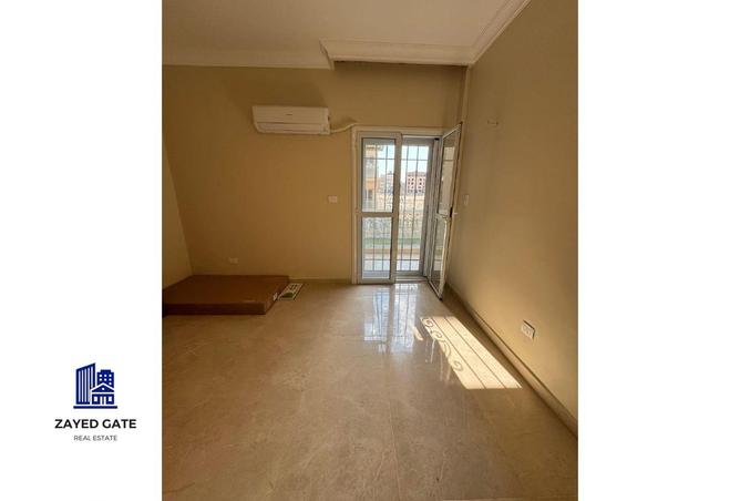 8064673 - Property Image 2