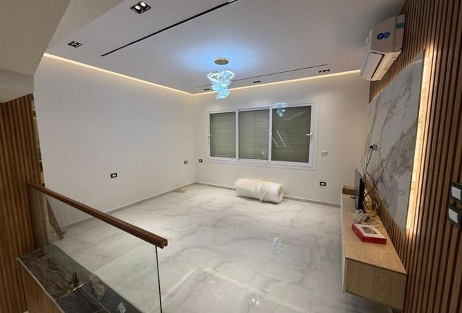 8215964 - Property Image 3