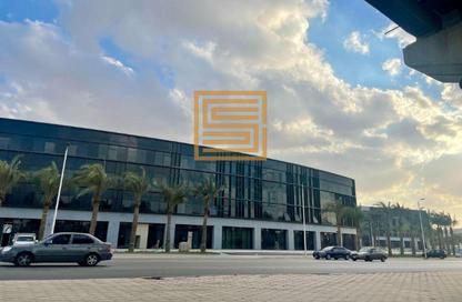 Office Space - Studio - 1 Bathroom for sale in Lake View Residence - 5th Settlement Compounds - The 5th Settlement - New Cairo City - Cairo