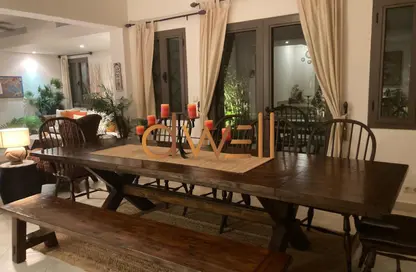 فيلا - 5 غرف نوم - 5 حمامات للبيع في مراسي - سيدي عبد الرحمن - الساحل الشمالي