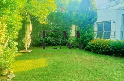 منزل مزدوج - 4 غرف نوم - 3 حمامات للايجار في حى القرنفل - التجمع الخامس - مدينة القاهرة الجديدة - القاهرة