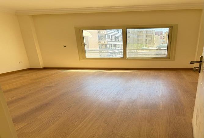 8124556 - Property Image 2