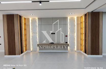 Apartment - 3 Bedrooms - 2 Bathrooms for sale in Gate 4 - Mena - Hadayek El Ahram - Giza