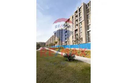 Apartment - 3 Bedrooms - 3 Bathrooms for sale in Sun Capital - Fayoum Desert road - 6 October City - Giza