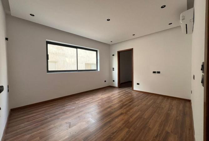 8251039 - Property Image 2