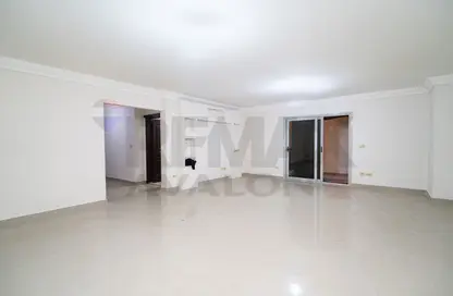 Apartment - 3 Bedrooms - 2 Bathrooms for sale in Stanley - Hay Sharq - Alexandria