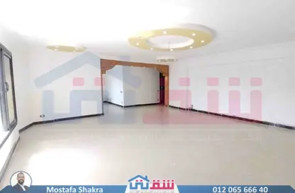 Apartment - 3 Bedrooms - 2 Bathrooms for sale in Doctor Helmy Bahgat Badawi St. - Sporting - Hay Sharq - Alexandria