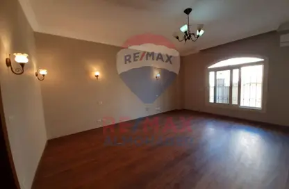 شقة - 4 غرف نوم - 3 حمامات للايجار في غرب الجولف - كمبوندات القطامية - القطامية - مدينة القاهرة الجديدة - القاهرة