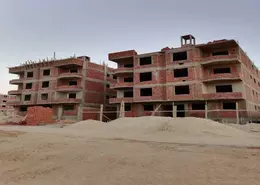 شقة - 3 غرف نوم - 2 حمامات للبيع في طريق بلبيس - خط 10 - الحي الثالث - مدينة العبور - القليوبية