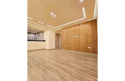 Apartment - 2 Bedrooms - 1 Bathroom for sale in Madinaty - Cairo