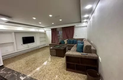 Apartment - 2 Bathrooms for rent in Al Basrah St. - Mohandessin - Giza