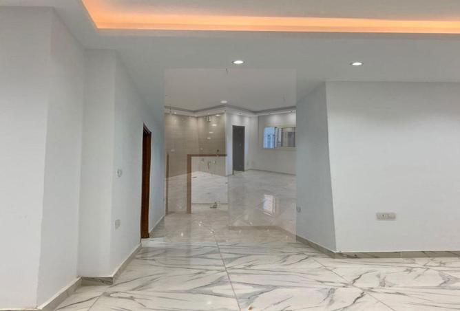 7945301 - Property Image 3