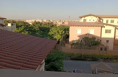 Townhouse - 2 Bedrooms - 3 Bathrooms for sale in Hyde Park - New Cairo City - Cairo