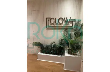 Clinic - Studio - 2 Bathrooms for sale in Beverly Hills - Sheikh Zayed Compounds - Sheikh Zayed City - Giza