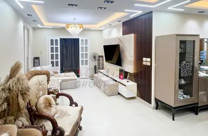 Apartment - 3 Bedrooms - 1 Bathroom for sale in Miami - Hay Awal El Montazah - Alexandria Apartment - 3 Bedrooms - 1 Bathroom for sale in Miami - Hay Awal El Montazah - Alexandria