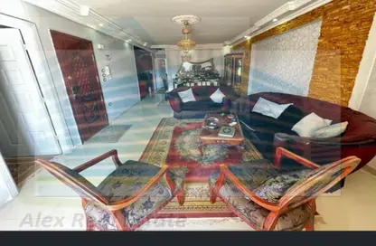 Apartment - 3 Bedrooms - 1 Bathroom for rent in Sidi Gaber St. - Sidi Gaber - Hay Sharq - Alexandria