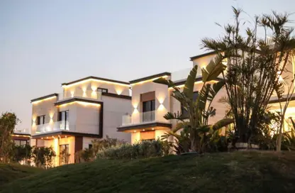 Townhouse - 5 Bedrooms - 4 Bathrooms for sale in Azzar 2 - 5th Settlement Compounds - The 5th Settlement - New Cairo City - Cairo