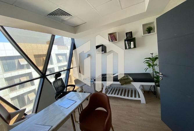 8112811 - Property Image 2
