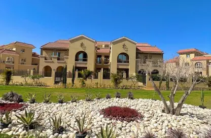 Apartment - 3 Bedrooms - 3 Bathrooms for sale in Ivy Residence - El Shorouk Compounds - Shorouk City - Cairo