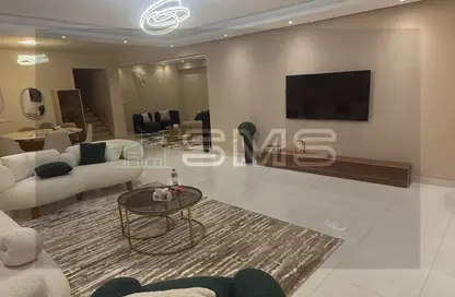 شقة - غرفة نوم - 1 حمام للايجار في فيلدج جيت - المستثمرين الجنوبية - مدينة القاهرة الجديدة - القاهرة