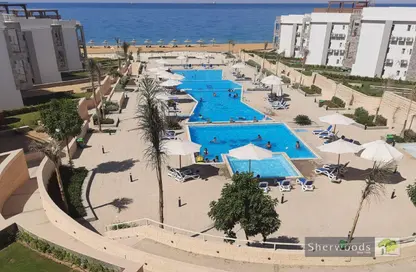 Chalet - 2 Bedrooms - 2 Bathrooms for sale in Al Ain Al Sokhna - Suez