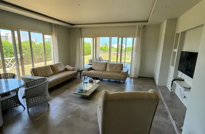 Chalet - 3 Bedrooms - 3 Bathrooms for sale in Hacienda White - Sidi Abdel Rahman - North Coast