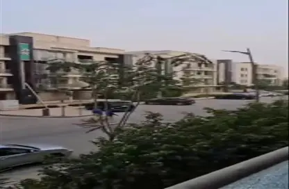 شقة - 3 غرف نوم - 2 حمامات للبيع في جاليريا  مون فالى - المستثمرين الجنوبية - مدينة القاهرة الجديدة - القاهرة