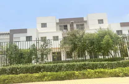 Townhouse - 4 Bedrooms - 3 Bathrooms for sale in Hyde Park - New Cairo City - Cairo