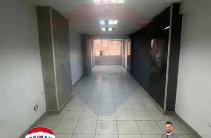شقة - غرفة نوم - 2 حمامات للبيع في شارع سيدي جابر - سيدي جابر - حي شرق - الاسكندرية
