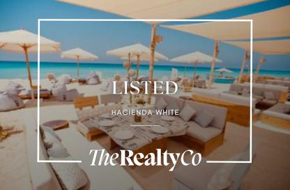Chalet - 4 Bedrooms - 5 Bathrooms for sale in Hacienda White - Sidi Abdel Rahman - North Coast
