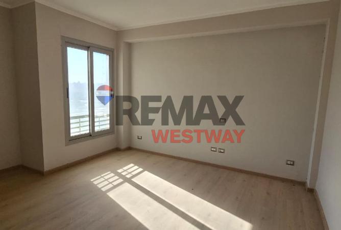 8405983 - Property Main Image