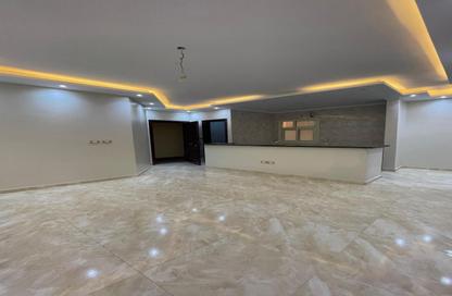 Apartment - 2 Bedrooms - 2 Bathrooms for sale in North Lotus - El Lotus - New Cairo City - Cairo