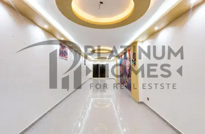 Apartment - 3 Bedrooms - 2 Bathrooms for sale in Abo Qir St. - Ibrahimia - Hay Wasat - Alexandria