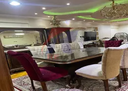 شقة - 4 غرف نوم - 2 حمامات للبيع في شارع محمد حسنين هيكل - المنطقة السادسة - مدينة نصر - القاهرة