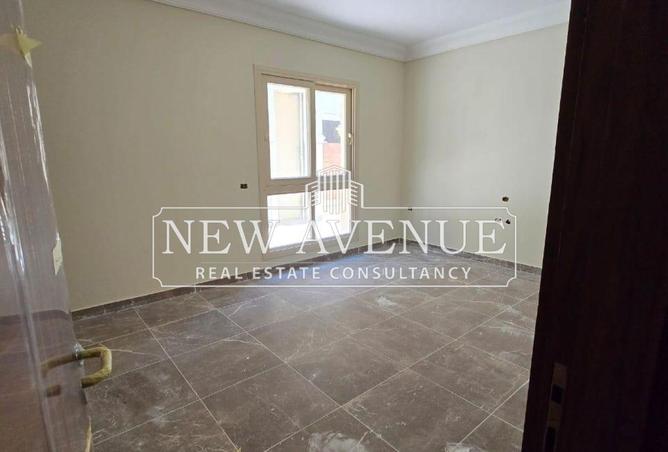 8198111 - Property Image 2