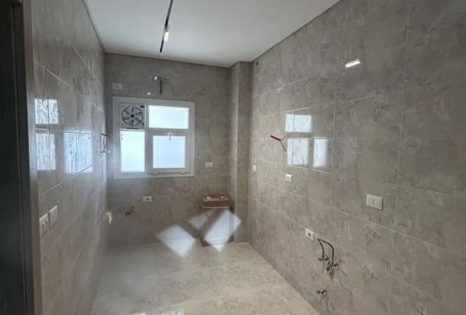 8298990 - Property Image 2