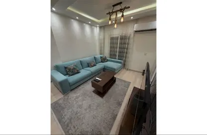 Apartment - 2 Bedrooms - 2 Bathrooms for rent in Tabarak - Zahraa El Maadi - Hay El Maadi - Cairo