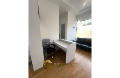 مساحات مكتبية - استوديو - 2 حمامات للايجار في طريق بيفرلي هيلز - الحي السابع عشر - الشيخ زايد - الجيزة