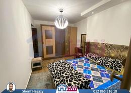 شقة - 3 غرف نوم - 1 حمام for للبيع in كامب شيزار - حي وسط - الاسكندرية