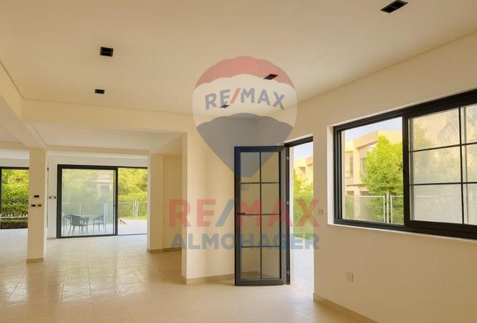 8324589 - Property Image 3