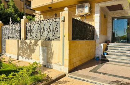 Apartment - 3 Bedrooms - 2 Bathrooms for sale in 10th District - Sheikh Zayed City - Giza