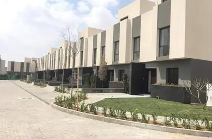 Apartment - 2 Bedrooms - 2 Bathrooms for sale in Al Burouj Compound - El Shorouk Compounds - Shorouk City - Cairo