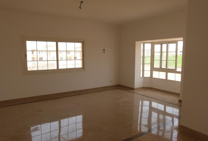 8211303 - Property Image 3