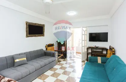 شقة - 3 غرف نوم - 1 حمام للبيع في متفرع من شارع جمال عبد الناصر - المندرة - حي ثان المنتزة - الاسكندرية