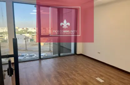 Office Space - Studio - 1 Bathroom for rent in Hyde Park - 5th Settlement Compounds - The 5th Settlement - New Cairo City - Cairo